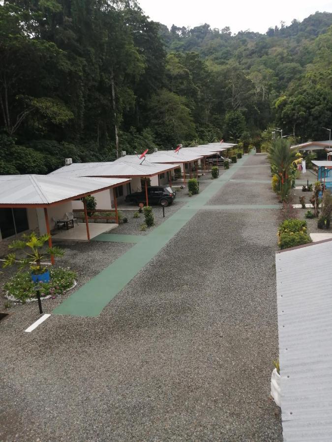 Puerto Vargas Lodge Cahuita Bagian luar foto