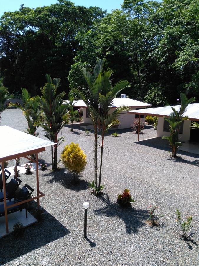 Puerto Vargas Lodge Cahuita Bagian luar foto
